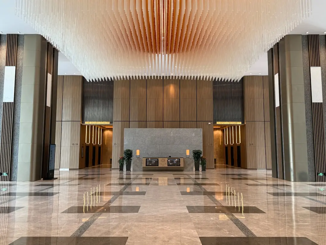 K RAHEJA TAJ HOTEL AT DELHI AIRPORT (T3 TERMINAL), Aerocity, Delhi — Photo 1